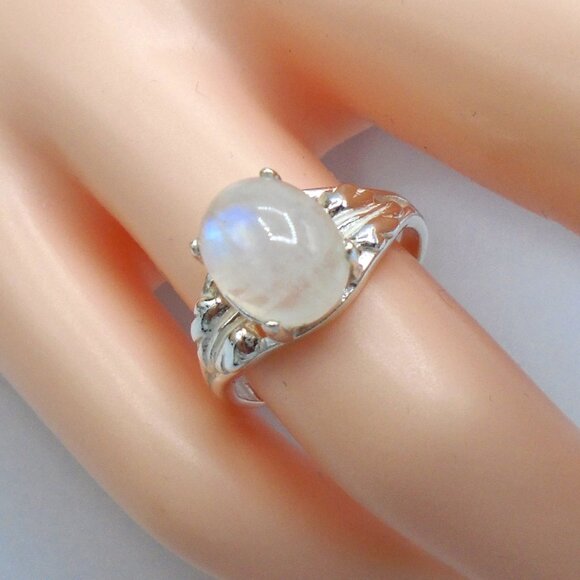 NWT ~ NATURAL RAINBOW MOONSTONE in Sterling Silver Setting Ring Size 7 - Picture 1 of 4